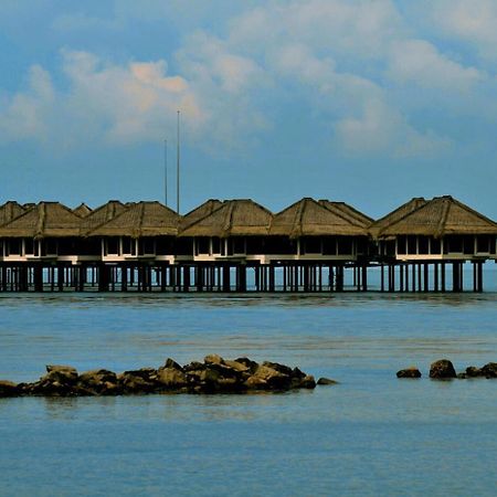 Tanjung Sepat 3 Bedrooms Cozy House for 8 Pax Sungai Pelek Bagian luar foto