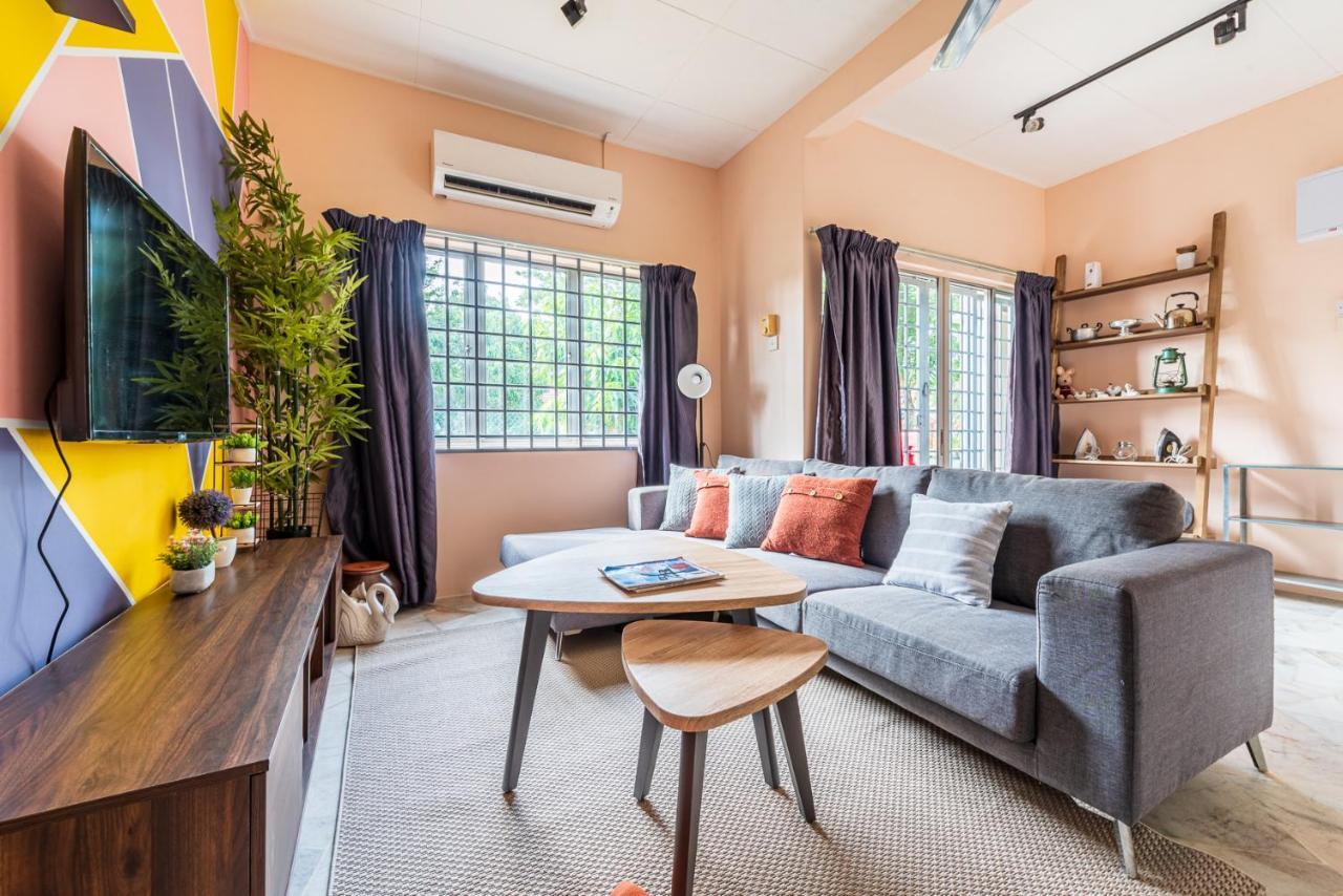 Tanjung Sepat 3 Bedrooms Cozy House for 8 Pax Sungai Pelek Bagian luar foto